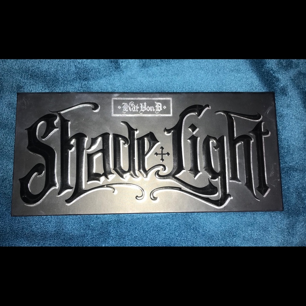 🔥SOLD🔥Kat Von D Contouring Palette.